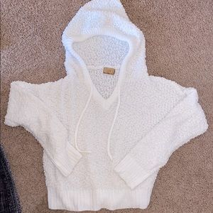 POL white pull over (super soft)